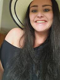 Love scam warning signs: poor English, sudden declarations