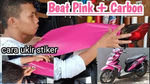 Atau kombinasi dari beberapa warna jika anda menerapkan warna ini memang hasilnya bagus bila anda pintar atau pas memilih warna tetapi harus disesuaikan dengan body motor jika salah memilih warna maka tampilan sepeda motor menjadi norak. Modifikasi Motor Beat F1 Warna Tosca Modifikasi Motor Terbaru 2021