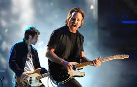 Other members of pearl jam include or have included dave abbruzzese, jeff ament. T9raqb2gtay M
