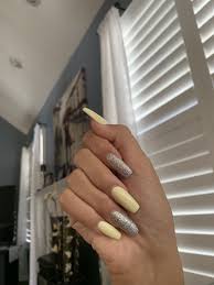 The most common pastel yellow nails material is plastic. Yellow Glitter Nails Acrylic Nails Yellow Yellow Nails Prom Nails Silver