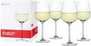 Knowing all the different types of wine glasses is a tricky business. Amazon Com Spiegelau Style White Wine Glasses Set Of 4 European Made Lead Free Crystal Classic Stemmed Dishwasher Safe Professional Quality White Wine Glass Gift Set 15 5 Oz Wine Glasses