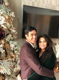 They had four children together and currently enjoy each other's company. Tony Finau Golf On Twitter Happy 2018 New Year From Us Wishing You All A Blessed And Prosperous Year