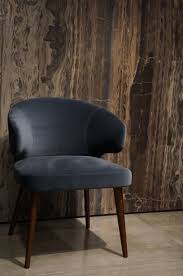 Dining Chairs Ideas This Blue Velvet Chair Is Just Perfect For A Luxury Dining Room Decor Www Bocadolo Dining Chairs Luxury Chairs Luxury Dining Room Decor