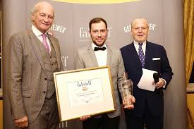 Dort starb er im februar 2019 im alter von 88 jahren. Falstaff Weintrophy 2020 Das Sind Die Gewinner Falstaff
