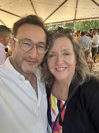 I love it when my world's collide… I met my idol tonight in the TreePeople  compound. I'm so stoked. And supported wildfire relief while doing it… A  win win. Thank you Simon