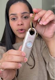 Alarma Personal: Seguridad Esencial para Mujeres