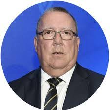 Karl Dalton's Instagram, Twitter & Facebook