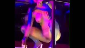 CARDI B SHOVES BOTTLE IN AND OUT OF PUSSY HOLE IN STRIP CLUB - XVIDEOS.COM