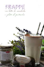 Gelato artigianale e latte fresco mixati al blender nelle giuste quantità: Frappe Con Latte E Gelato Al Pistacchio Zagara E Cedro