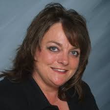 Joanne Hines's Instagram, Twitter & Facebook