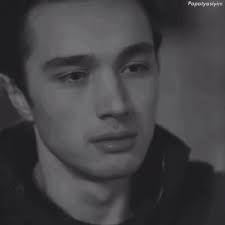 Kalbimde senin için yok bile kinim. Bence sen de şimdi herkes gibisin. 🥀