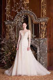 Monique Lhuillier Spring 2019 Bridal New York Collection Vogue Monique Lhuillier Wedding Dress Summer Wedding Dress Wedding Dresses
