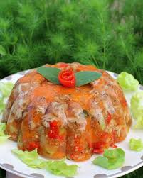 Terrine De Veau Et Ses Legumes En Gelee Chez Vanda Recette Terrine De Poisson Terrine Terrine De Legumes