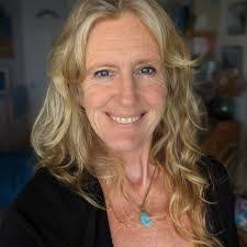 Jayne Nicholas's Instagram, Twitter & Facebook