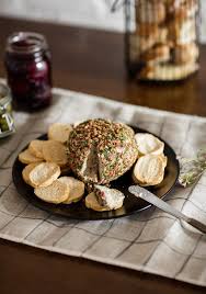 Boule De Fromage Noix De Pecan Bacon Abricots Trois Fois Par Jour Recipe Food Recipes Side Recipes