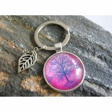 Selbstgebasteltes eigenheim mit glücksbaum und ehepaar im eigenen grün. Glucksbaum Cabochon Rund Natur Schlusselanhanger
