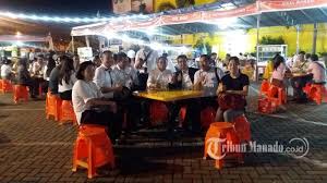 Restoran ini sejatinya memiliki lebih dari 10 cabang yang. Bri Festival Kuliner Ramadan 2018 Tempat Buka Puasa Kekinian Tribun Manado