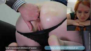 Fiona stuggles to take a six liter enema - XNXX.COM