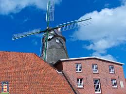Handwerksmuseum In Der Windmuhle Bei Uns In Pewsum Diemitdemleuchtturm Www Greetsiel De Cc By Nc 3 0 De Fischerdorfer Kulturlandschaft Ostfriesland