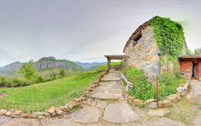Casa cantabria camargo a partir de 236 €, casas en alquiler camargo cantabria. Cabana De Piedra Para Una Escapada Rural En Familia A La Montana