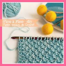 Se hace un anillo con la hebra y se introduce la aguja sosteniendo la hebra. 8 Puntos Basicos De Crochet