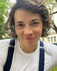 Life, of recent: chickens, trackin' and hats 👒✨ Headin down to Nashville  with my Bandits this week for @americanafest — who's out there I can roast  some tomatoes for? We'll be on