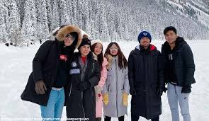 Manny pacquiao is a professional boxer hailing from philippines. Manny Pacquiao And Family Ring In The New Year In Chilly Canada Bilyonaryo Business News
