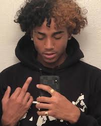 ᵗⁱᵐᵉ𖤐ⁿᵒᵗᵗⁱ ᵒˢᵃᵐᵃ