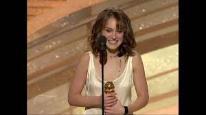 Choisissez parmi des contenus premium natalie portman 2005 de la plus haute qualité. Natalie Portman Wins Best Supporting Actress Motion Picture Golden Globes 2005 Youtube
