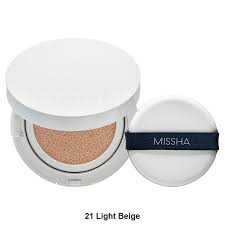 The broad spectrum spf50++ gives you added sun protection as well. Missha Magic Cushion Moist Up 2 Colors Yesstyle