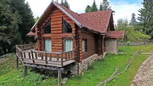 Pentru o căsuța in acest loc este destul de spațioasă,bine luminata și îngrijită. 3 Brazi Predeal Youtube