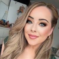 50+ "Sarah Wake" profiles