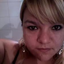 laura lazo (@MimuchyloveLazo)