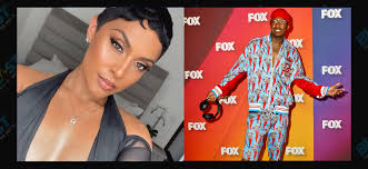 Abby De La Rosa And Her Family Of 5 Posed For Holiday Pictures