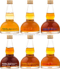 Here you will find gift packs of irish miniatures and some special irish whiskeys that are suitable to give as gifts. Kavalan Whisky Gift Set 6 X 5 Cl