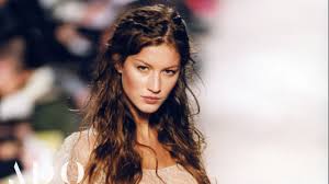 Gisele bündchen is a brazilian model, actress, and producer. Gisele Bundchen Runway Throwback Youtube