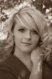 Elizabeth Casper's Instagram, Twitter & Facebook