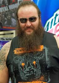 Wrestlers braun strowman, aleister black, lana, murphy, ruby riott and santana garrett were all released on wednesday, wwe announced. Braun Strowman Freundin Vermogen Grosse Tattoo Herkunft 2021 Taddlr
