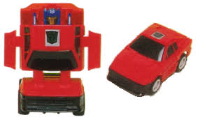 This time optimus prime is back with more firepower with his trailer which contains his weapons accessories and can be transformed to a flight gear. Cliffbee Com Transformer Toy Reviews Chase