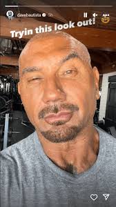 Batista ed il nuovo look: l'ex WWE Champion non si riconosce a 54 anni