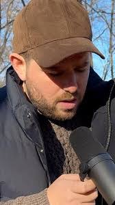 David Farhi's Instagram, Twitter & Facebook