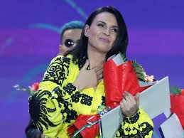 Биография, образование, семья, карьера, компромат. Mila Nitich Rasskazala Kto Zanizil Ej Ocenki Na Slavyanskom Bazare Fakty