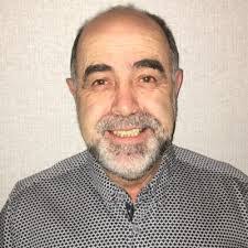 Peter Mcnair's Instagram, Twitter & Facebook