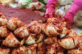 ) is a traditional korean fermented dish of vegetables, usually chinese cabbage. ä¸­ê¹€ì¹˜ êµ­ì œí'œì¤€ ä¸­ ì£¼ìž¥ì— ì •ë¶€ ìš°ë¦° 2001ë…„ ì´ë¯¸ ì¸ì¦ ì¤'ì•™ì¼ë³´