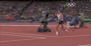 The axel jump is the most studied jump in figure skating. Imagenes Bilder Sprung Gif Find On Gifer