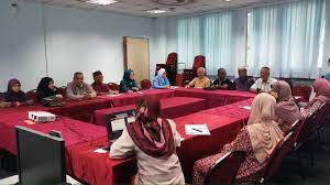 Simptom jangkitan salur pernafasan seperti batuk. Lawatan Dari Kelab Warga Emas Klinik Kesihatan Kuarters Klia Malaysian Research Institute On Ageing Myageing