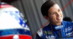 Updated august 29, 2018 19.1k views6 items. Danica Patrick Dating Nfl Qb Aaron Rodgers She Confirms Nascar Com