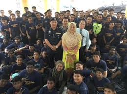 Madam monica(ex teacher from smk la salle sentul ) managed to reach out to this association to help this school. Jenayah Di Sekolah Semakin Berleluasa