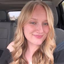 Tara Ketner's Instagram, Twitter & Facebook