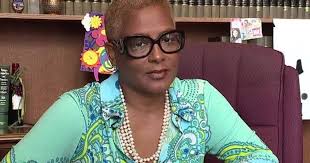 Judge Evans' short schedule draws scrutiny